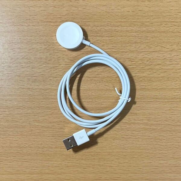 【新品・匿名・即日発送】Apple Watch 充電器 USB 急速充電 互換品