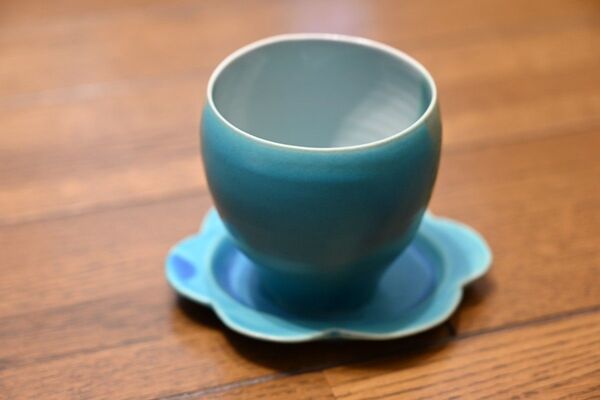 定価約1万 made in japan 大分 青色陶器 湯飲みと皿のセット