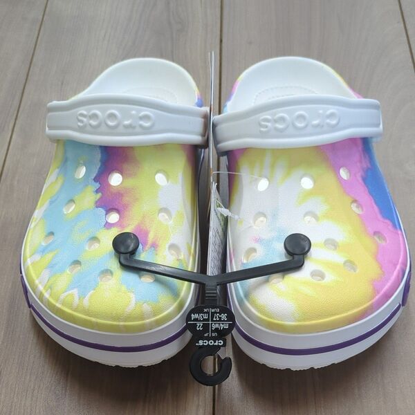 新品タグ付き♪【クロックス CROCS 】クラシック タイダイ グラフィック クロッグ22cm♪M4/W6