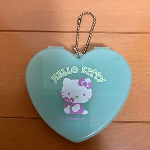 ハローキティ ハート型 お薬ケース サプリケース 小物入れ ボールチェーン付き