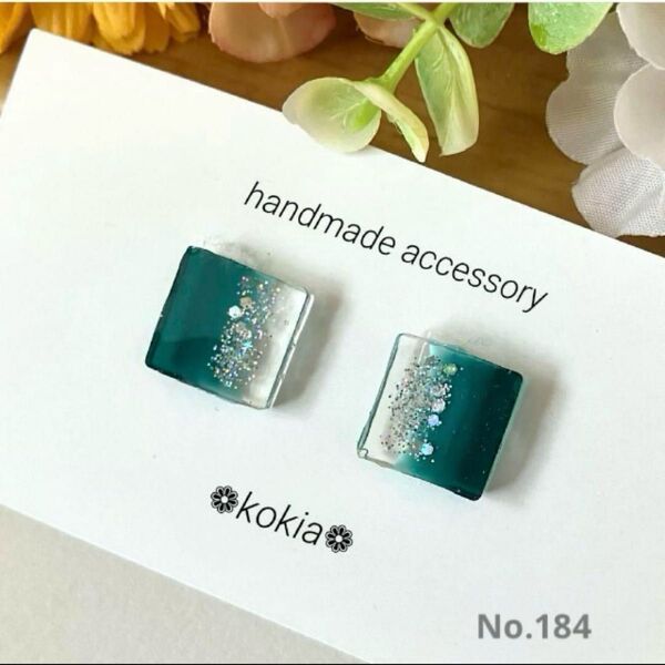 No.184 ハンドメイド ピアス イヤリング グリーン スクエア 四角形