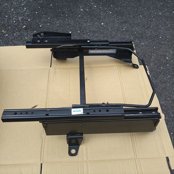 RECARO レカロ シートレール H82W 運転席用