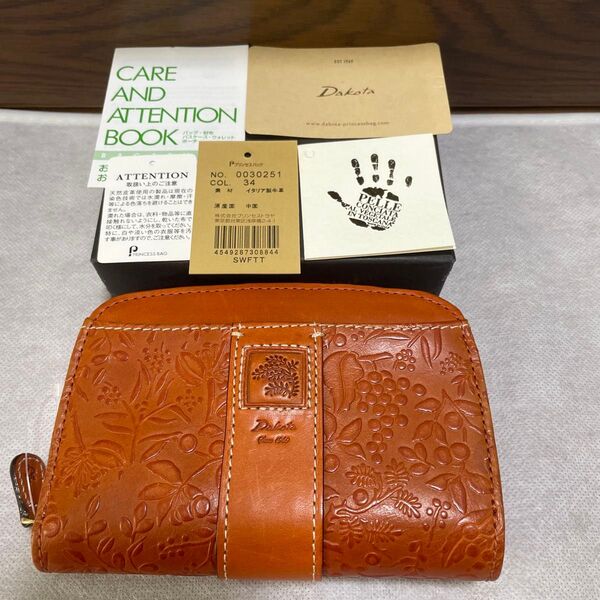未使用 ダコタミモザファスナーポケット付き二つ折り財布