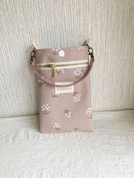 ハンドメイド スマホポーチ☆綿麻シーチング・ピンク小花柄 スマホケース・小物入れ・メガネ入れ