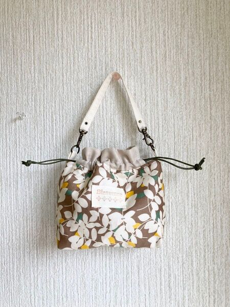 6082 ハンドメイド 持ち手付き巾着ポーチ★花柄