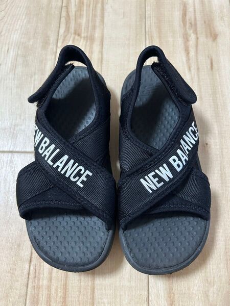 NEW BALANCE キッズ サンダル 20cm ブラック