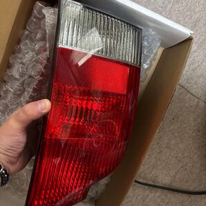ボルボV70 テールランプ