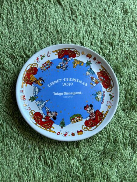 【美品】ディズニーランド 2019 クリスマス スーベニア プレート 皿 お皿 食器 小皿