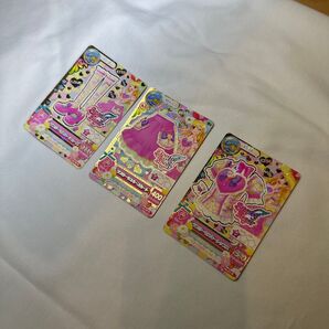 アイカツカード3枚セット 星宮いちご コーデ