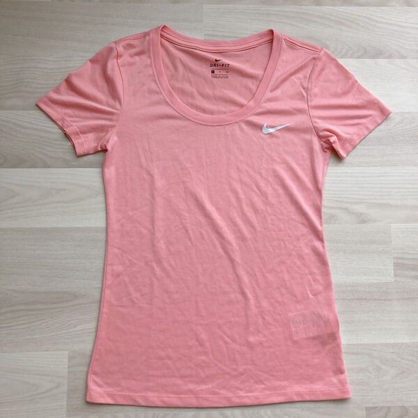 NIKE ナイキ ドライフィット 半袖Tシャツ レディース ピンク