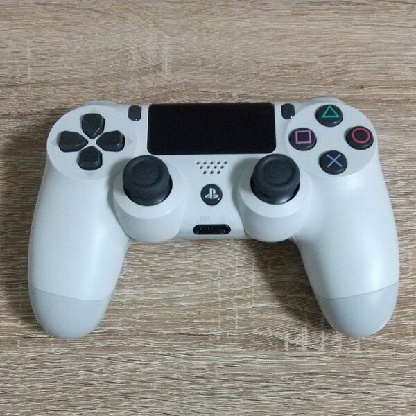 美品 PS4 ワイヤレスコントローラー DUALSHOCK4 ホワイト SONY プレステ4 Playstation4 白 純正