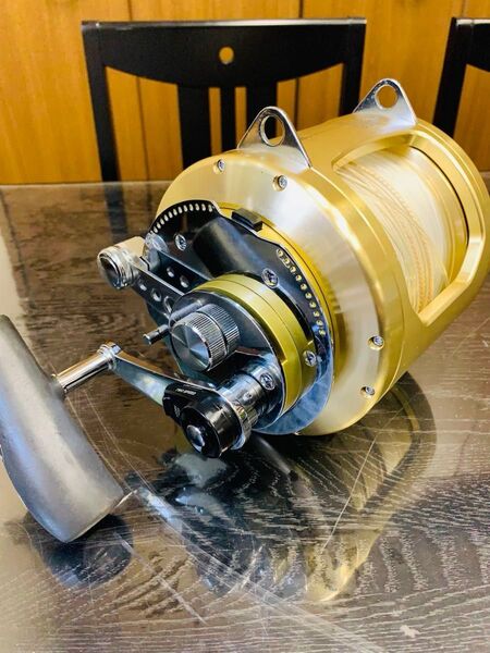 シマノ ティアグラ130lb ベイトリール ゴールド