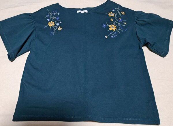 肩刺繍入りTシャツ グリーン レディース