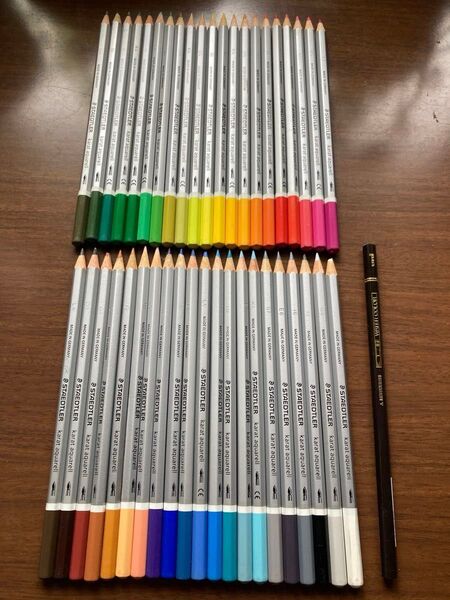 水彩色鉛筆 STAEDTLER (ステッドラー ) と unl 43色