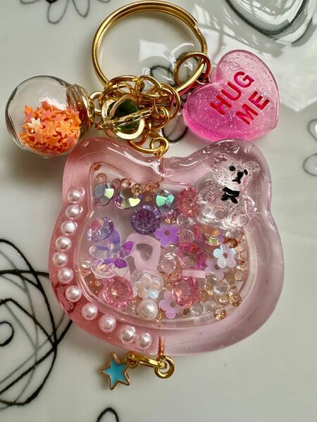 キラキラ レジン キーホルダー チャーム ピンク ハート ねこ