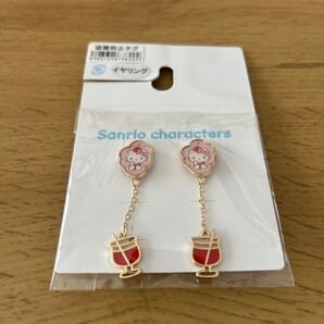 新品 ハローキティ イヤリング サンリオ コラボ アクセサリー ハローキティ50周年 アニバーサリー しまむら 揺れるイヤリング
