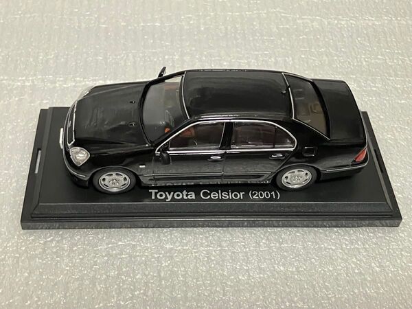 ※ トヨタ セルシオ 2001 1/43 国産名車コレクション ミニカー