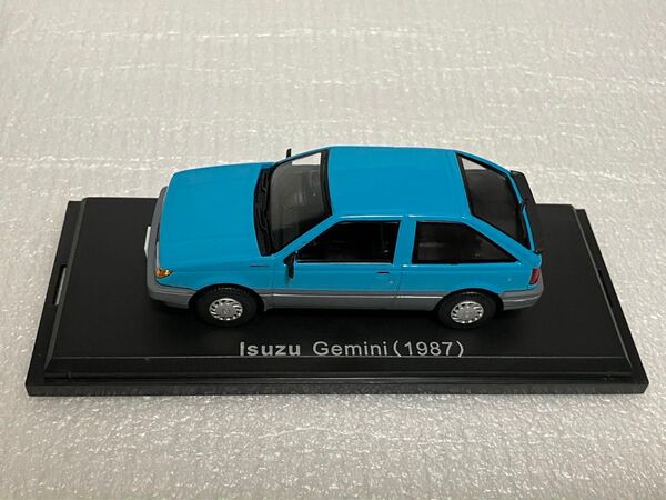 ※ いすず ジェミニ 1987 イスズ いすゞ 1/43 国産名車コレクション ミニカー