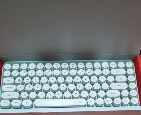 ワイヤレスキーボード グリーン
