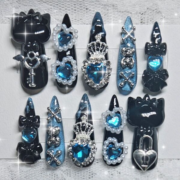 88 現品 ネイルチップ 青 黒 マグネット 量産型 地雷 ロリータ ゆめかわ 魔法少女 平成女児 姫 ゴテゴテ フレンチガーリー