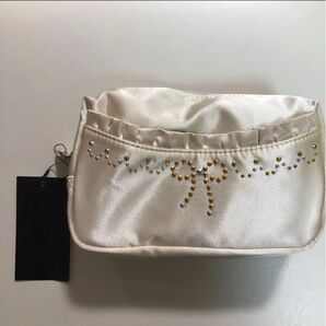 ANNA SUI ポーチ クリーム色 新品 未使用 タグ付