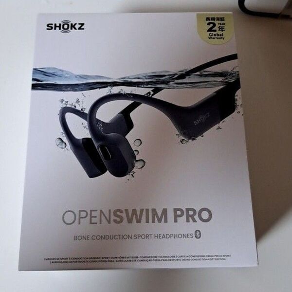 shokz openswim pro 別売りの充電コード2本付