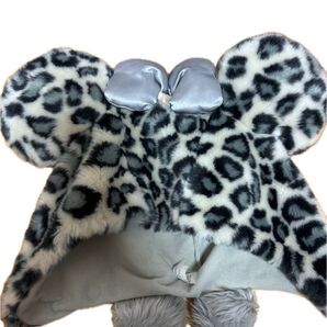 【お値下げ中】ディズニー ファンキャップヒョウ柄 グレー