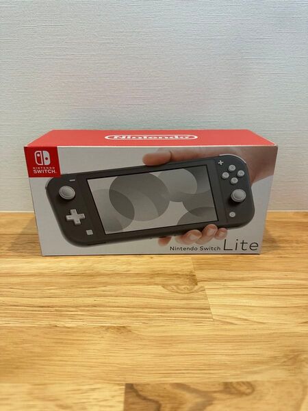 新品 任天堂 Nintendo Switch Lite