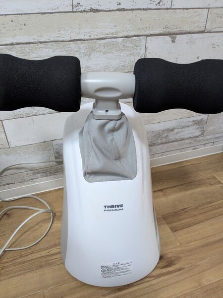 THRIVE MD-082 マッサージャー PREMIUM 家庭用電気マッサージ器 スライヴ スライブ 年式2023
