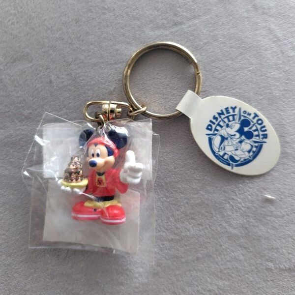 DISNEY on TOUR ミッキー キーホルダー ご当地限定 大阪 たこ焼き 希少 匿名発送 フィギュア レトロmickey