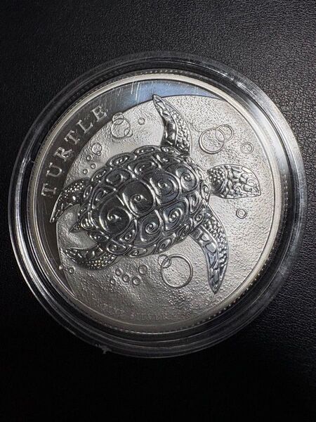 銀貨 1オンス ニウエ ウミガメ エリザベス2世 コインケース入り
