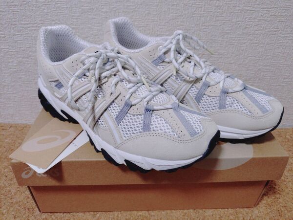 未使用 asics GEL-SONOMA 15-50 27cm