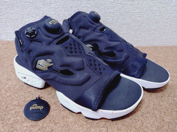 美品 INSTAPUMP FURY SANDAL 25cm