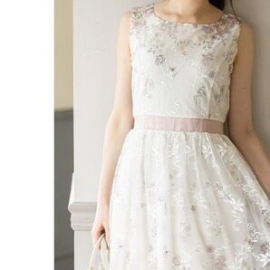 トッコクローゼット フラワープリント×フラワー刺繍チュールワンピース ピンク