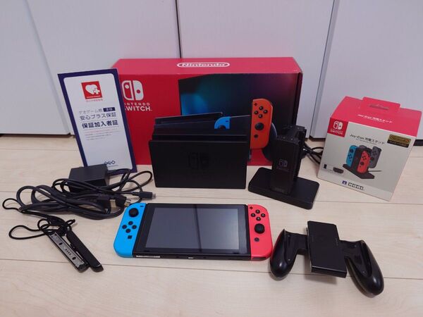 Nintendo Switch 本体 2021年製 バッテリー強化版 目立つ傷無し 欠品無し 強化ガラスフィルム 充電スタンド付