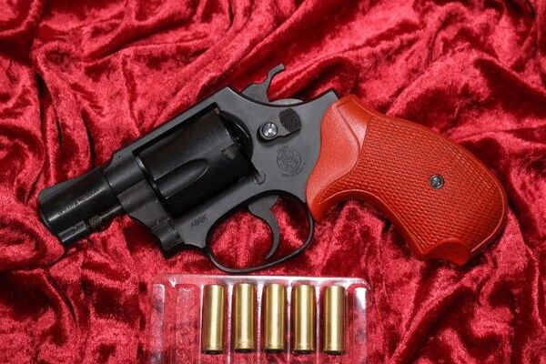 マルシン S&W M36 チーフスペシャル 2インチ 6mmBB ガスリボルバー M60 M49 ガスガン