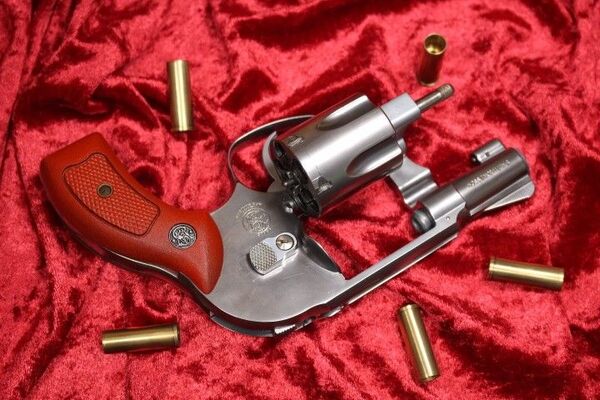 マルシン S&W M649 ボディガード 2インチ チーフスペシャル メタルカートリッジ 6mm ガスリボルバー M36 M49