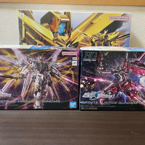 機動戦士ガンダムSEED1/144 RG アカツキ HGマイティーストライクフリーダム インフィニットジャスティス弐式