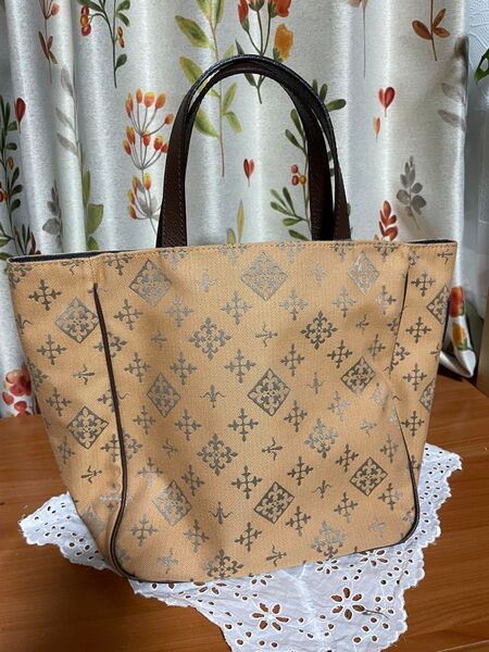 美品!ラシット ハンドバッグ