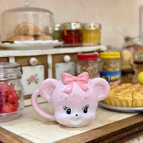 ミニチュアマグカップ 昭和のクマカップ ピンク ドールハウス キッチン