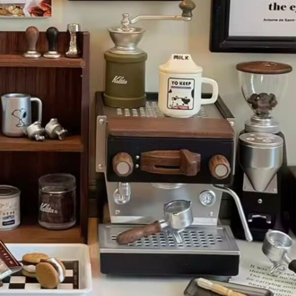 ミニチュア コーヒーメーカー エスプレッソマシン ブラック ドールハウス