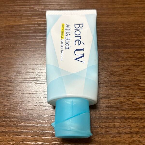 ビオレUV アクアリッチ ライトアップエッセンス SPF50+ PA++++