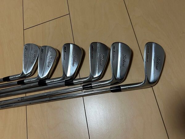 Titleist MB712