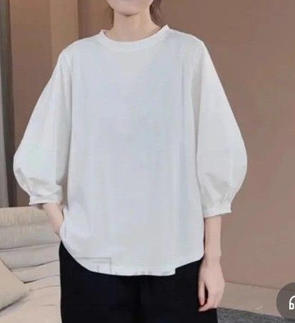 【新品未使用】未試着 Tシャツ 白 ラウンドネック ランタンスリーブ 七分袖 ホワイト カットソー