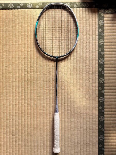 YONEX バドミントン ラケット アストロクス88D PRO 3UG5 無傷 品質保証付き