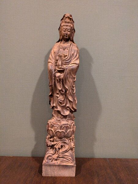 美品 沈香観音菩薩立像 仏教美術 木彫り 高さ約47cm 箱付き