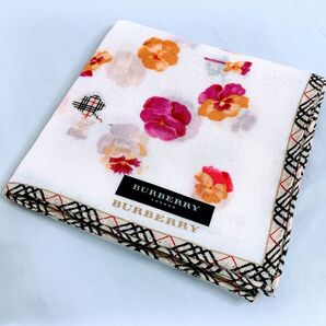 未使用 BURBERRY バーバリー ハンカチ 花柄 チェック 日本製 約50cm×約50cm