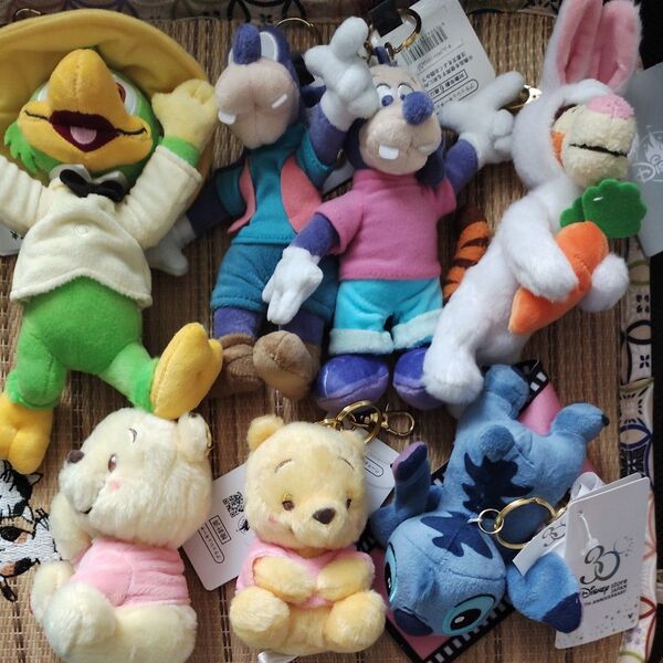 ディズニーストア ぬいぐるみキーチェーン 6個 まとめ売り