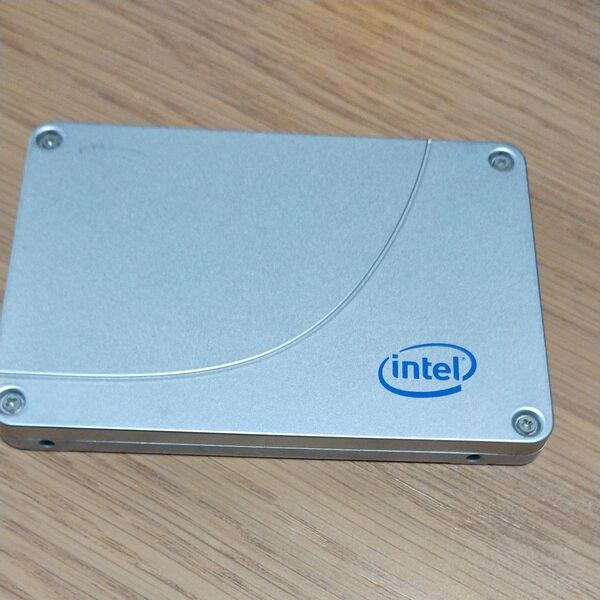 ポスト投函発送 インテル Intel 240GB SSD 使用時間 30888 h