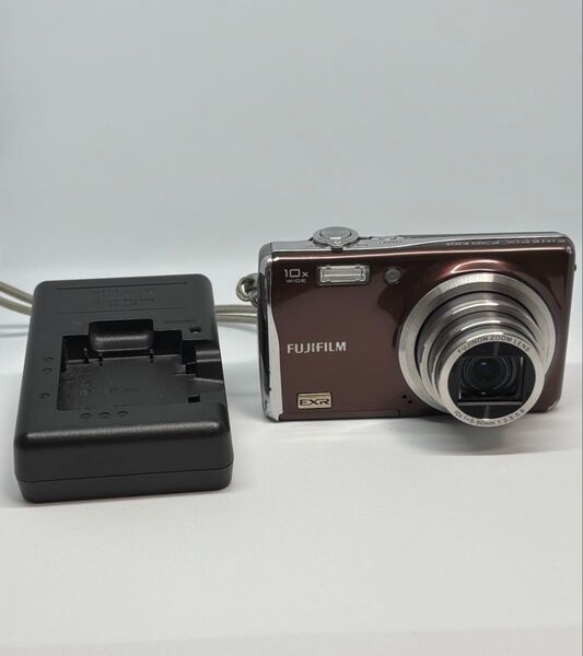 FUJIFILM デジタルカメラ FinePixF70EXR